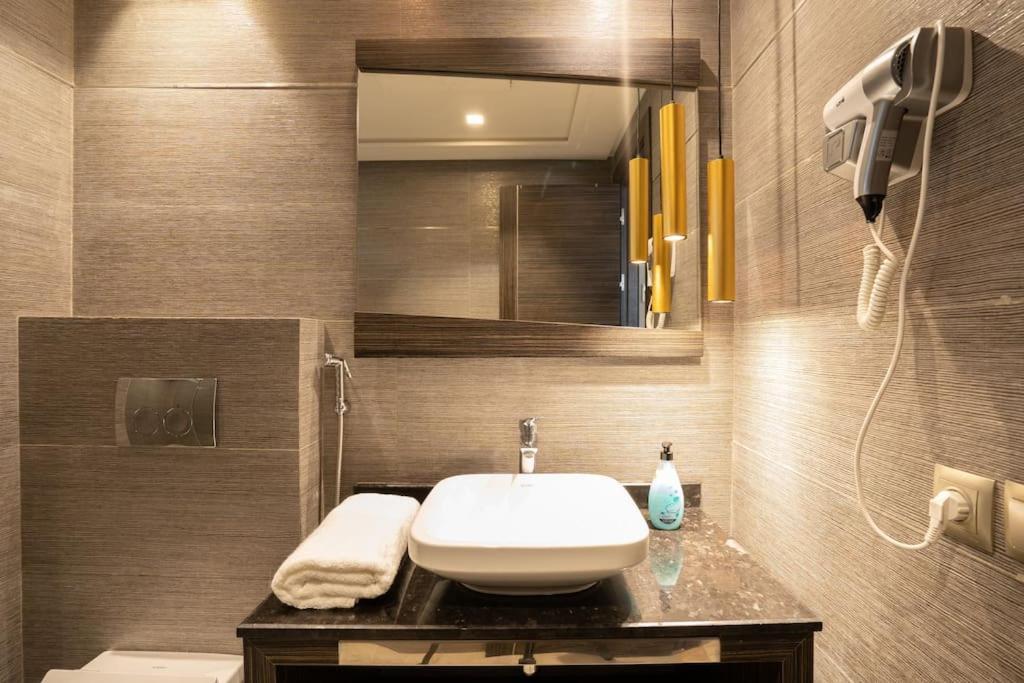 #56 Maarif Racine Urban Massira Near Twin Center Apartment Casablanca Exterior photo